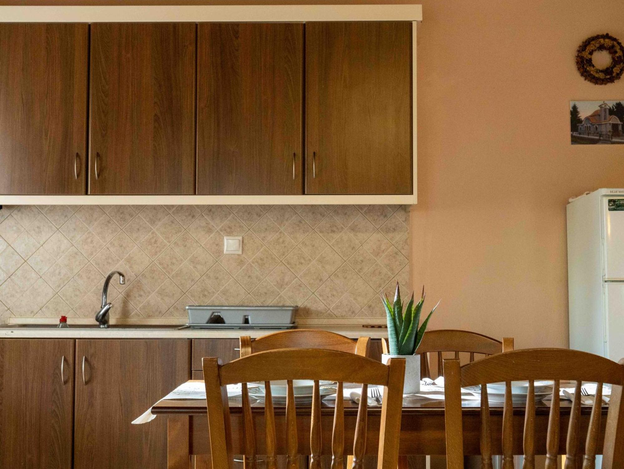 Karyon Apartments Kariofiton Экстерьер фото