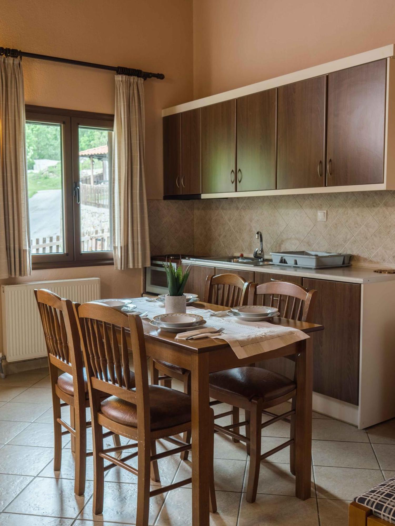 Karyon Apartments Kariofiton Экстерьер фото